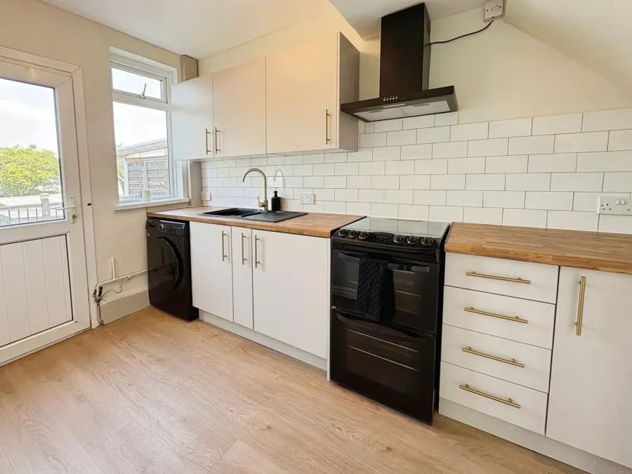 Avenue Road, Sileby, LE12, photo 22