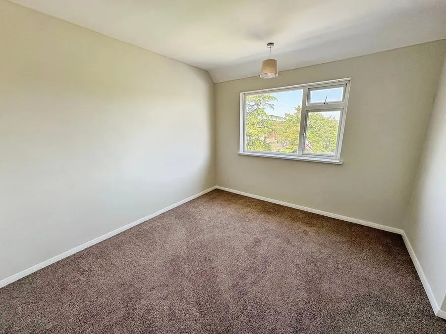 Avenue Road, Sileby, LE12, photo 15