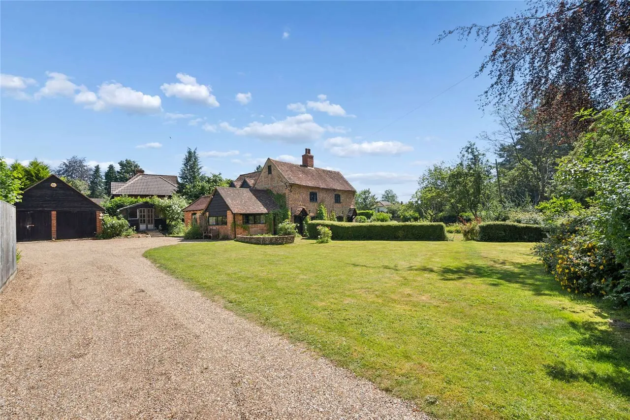 4 bed house for sale — Shepherds Green, Rotherfield Greys, Henley-on-Thames, Oxfordshire, RG9 4QR