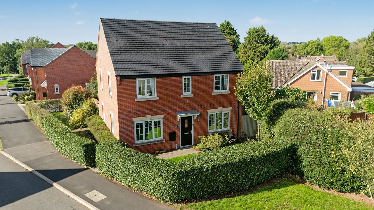 4 bed house for sale, Stoneyford Road, Overseal, DE12