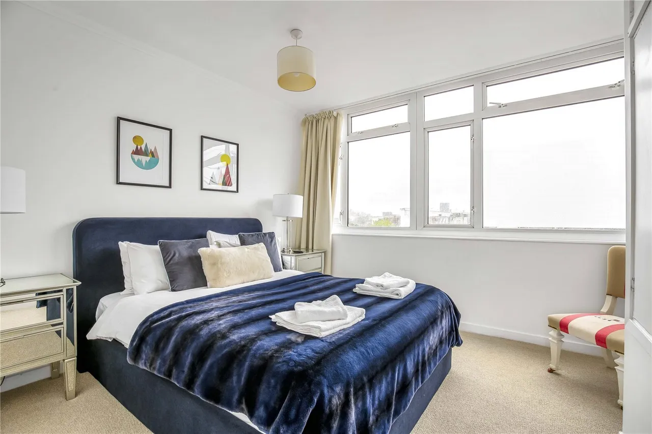 Wandsworth Bridge Road, London, SW6, photo 2