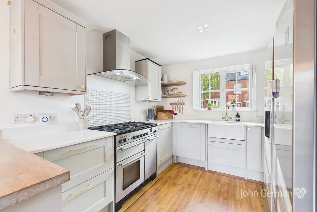 Needwood Avenue, Rolleston-on-Dove, photo 6