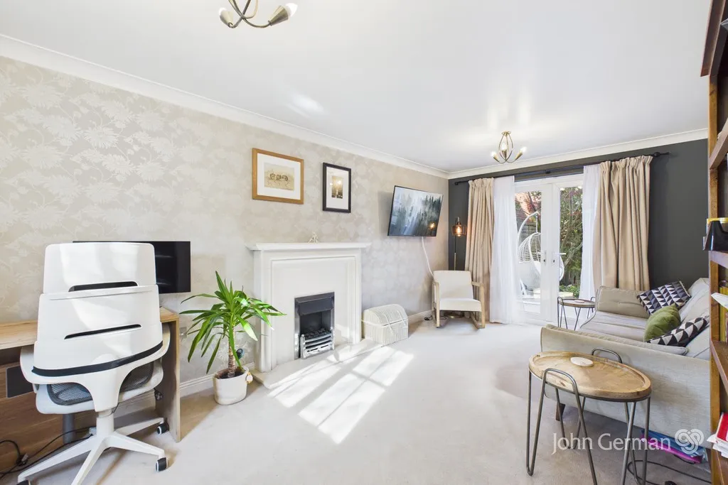 Needwood Avenue, Rolleston-on-Dove, photo 4
