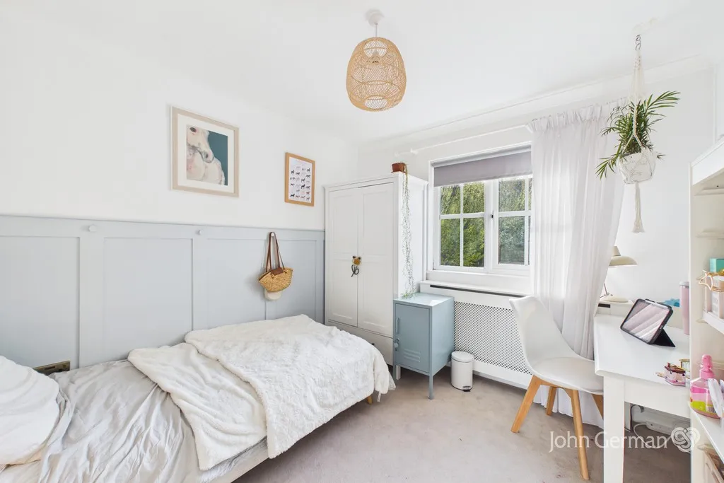 Needwood Avenue, Rolleston-on-Dove, photo 11