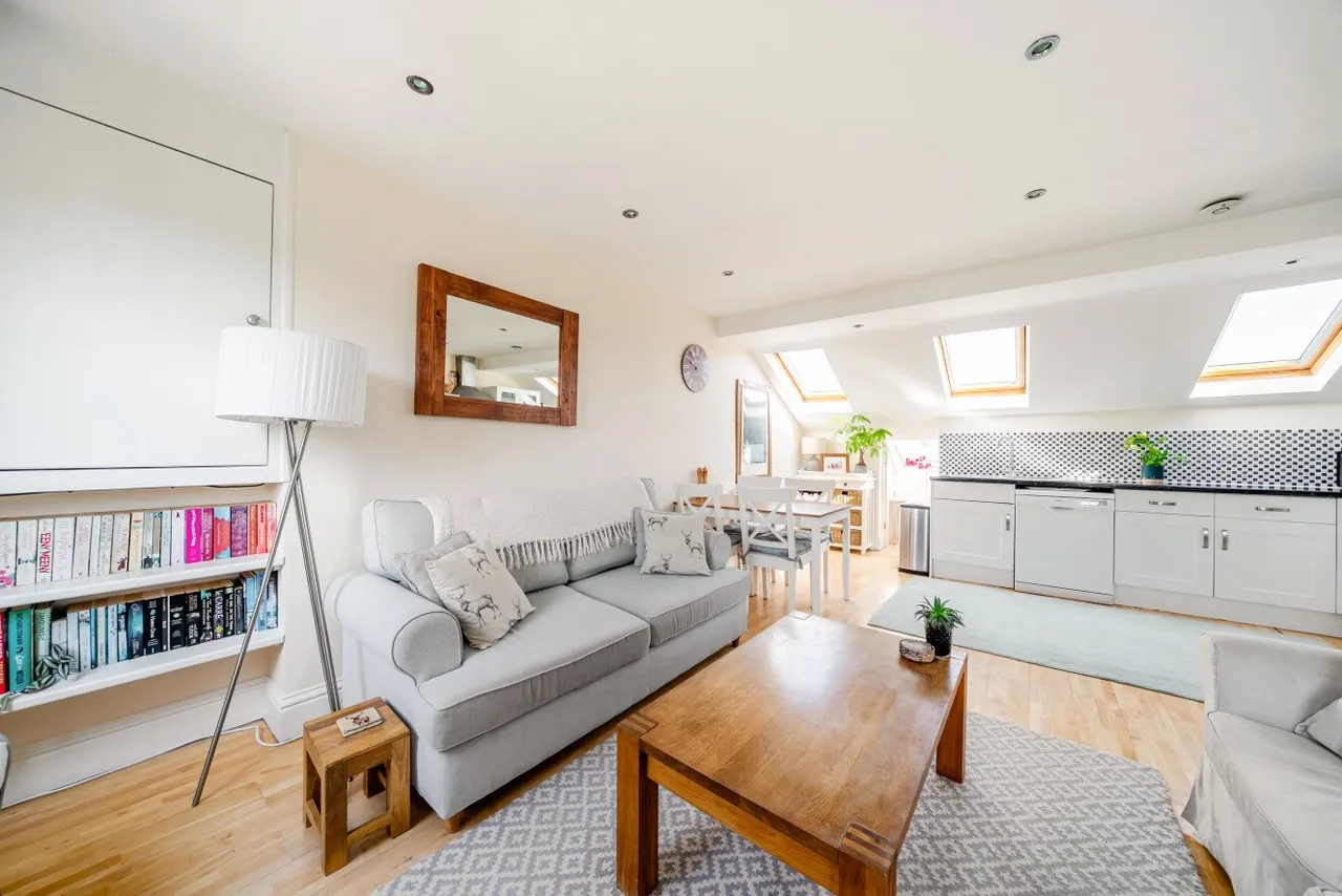 Lower Richmond Road, Putney, SW15, photo 8