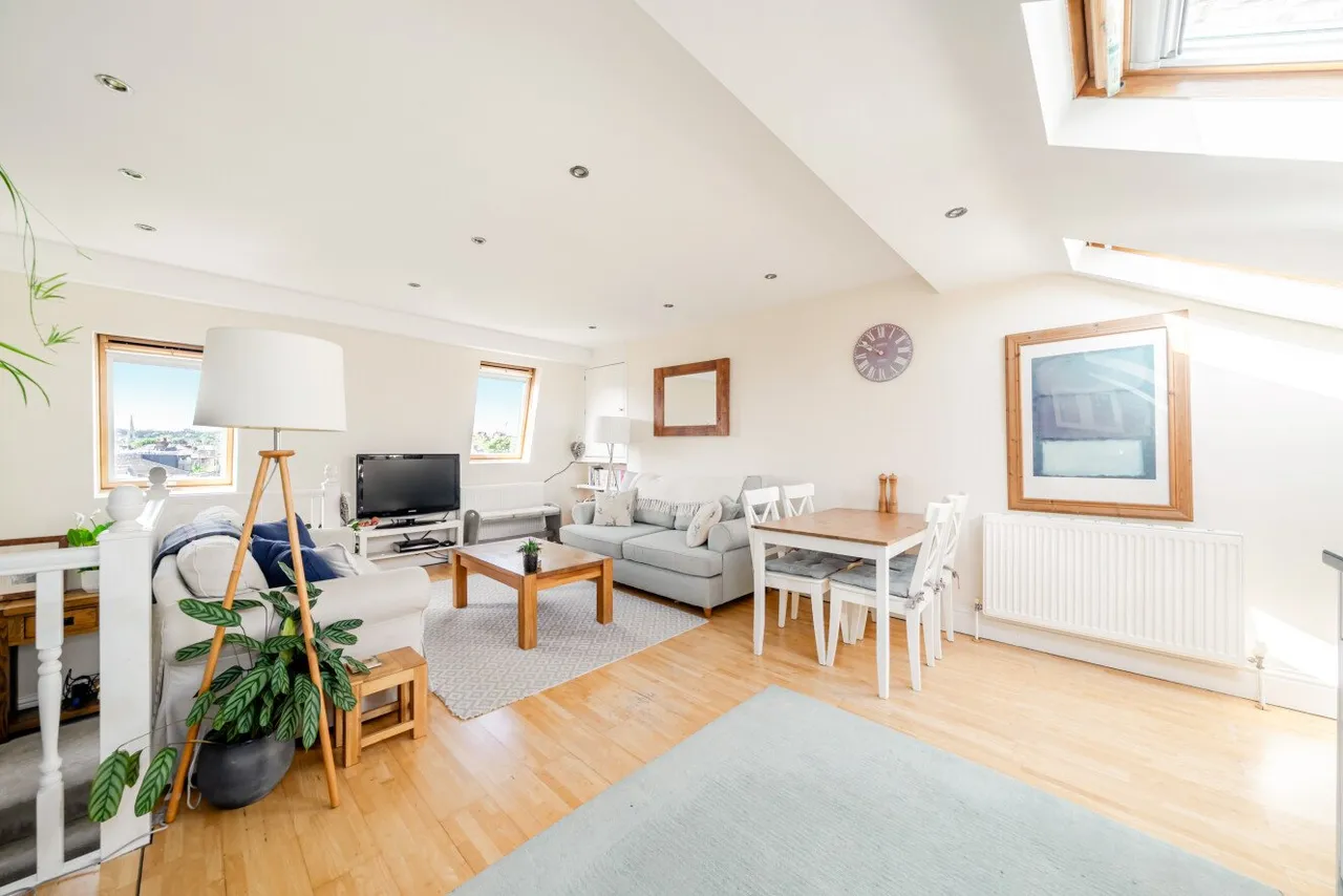 Lower Richmond Road, Putney, SW15, photo 12