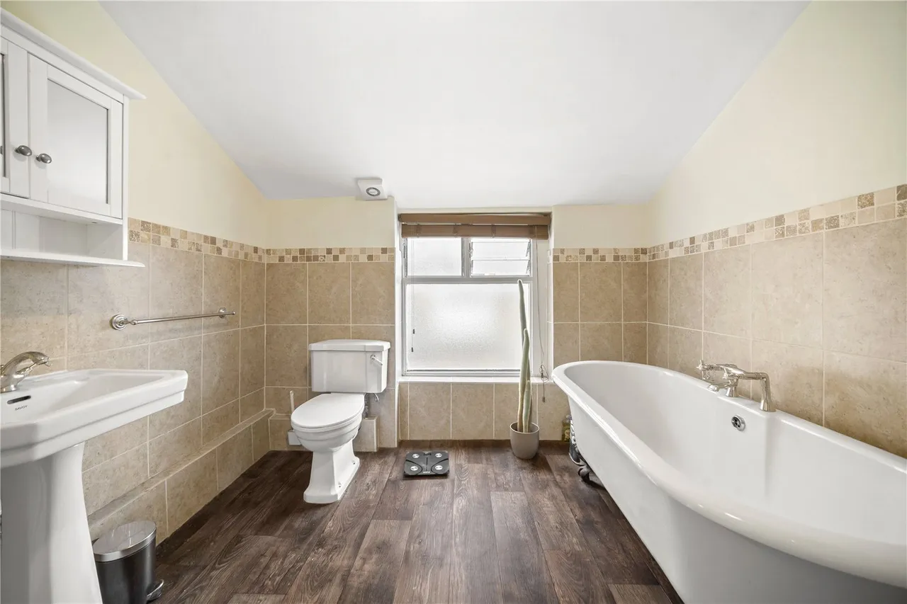 Drakefield Road, London, SW17, photo 10