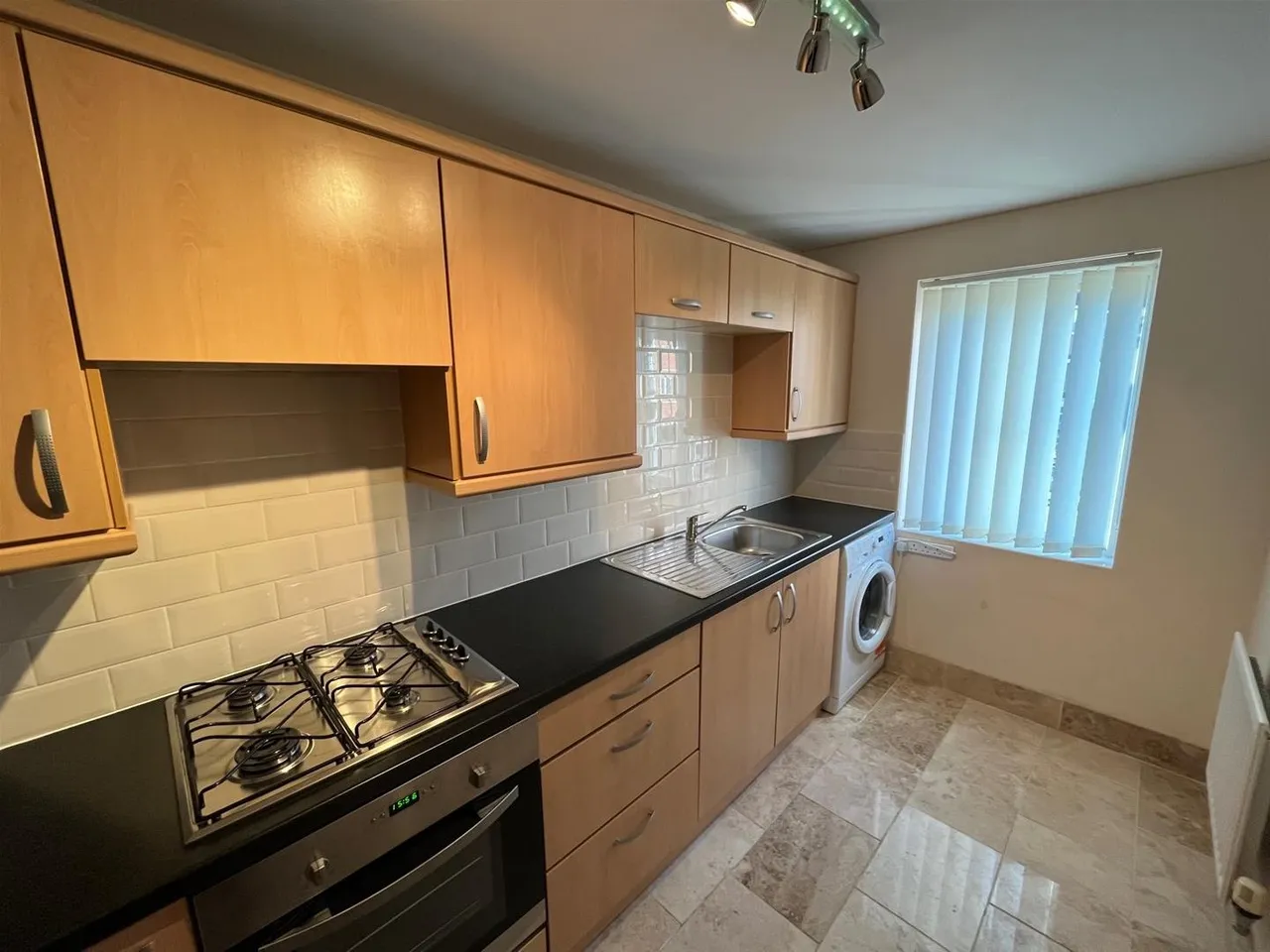 Viscount Square, Bridgwater, TA6, photo 2