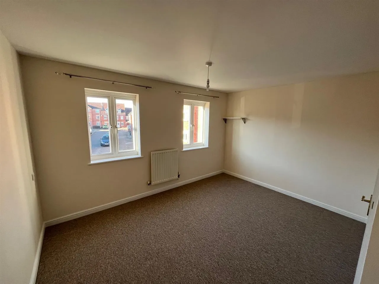Viscount Square, Bridgwater, TA6, photo 7