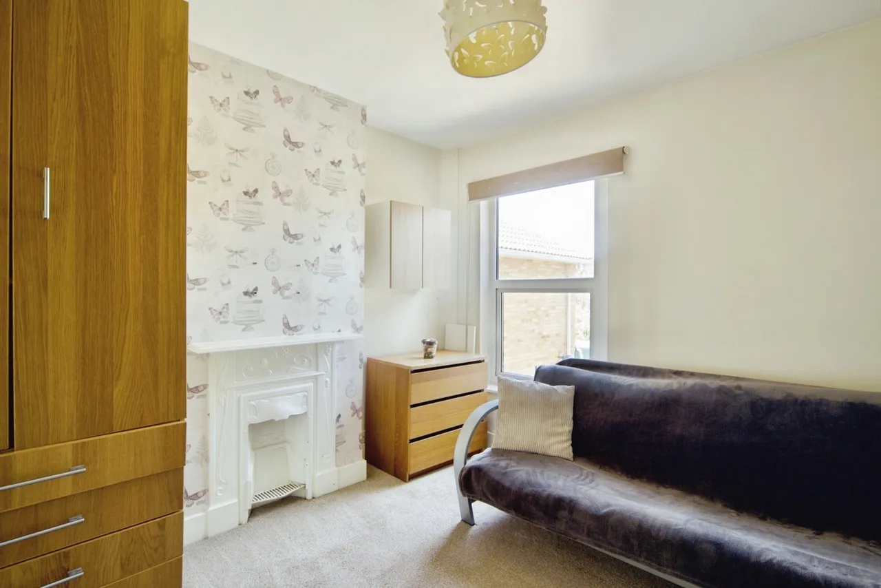 Essex Road, Romford, RM7, photo 10