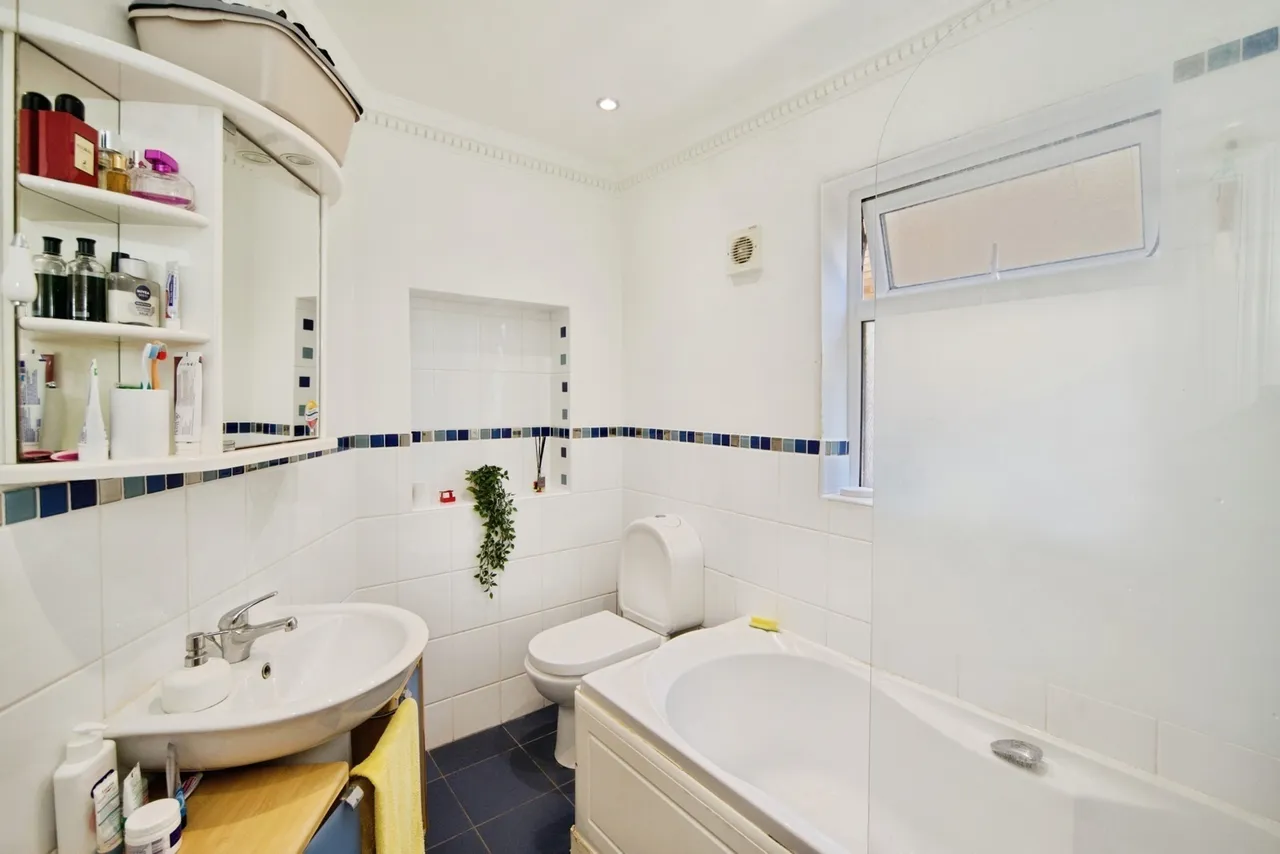 Essex Road, Romford, RM7, photo 7