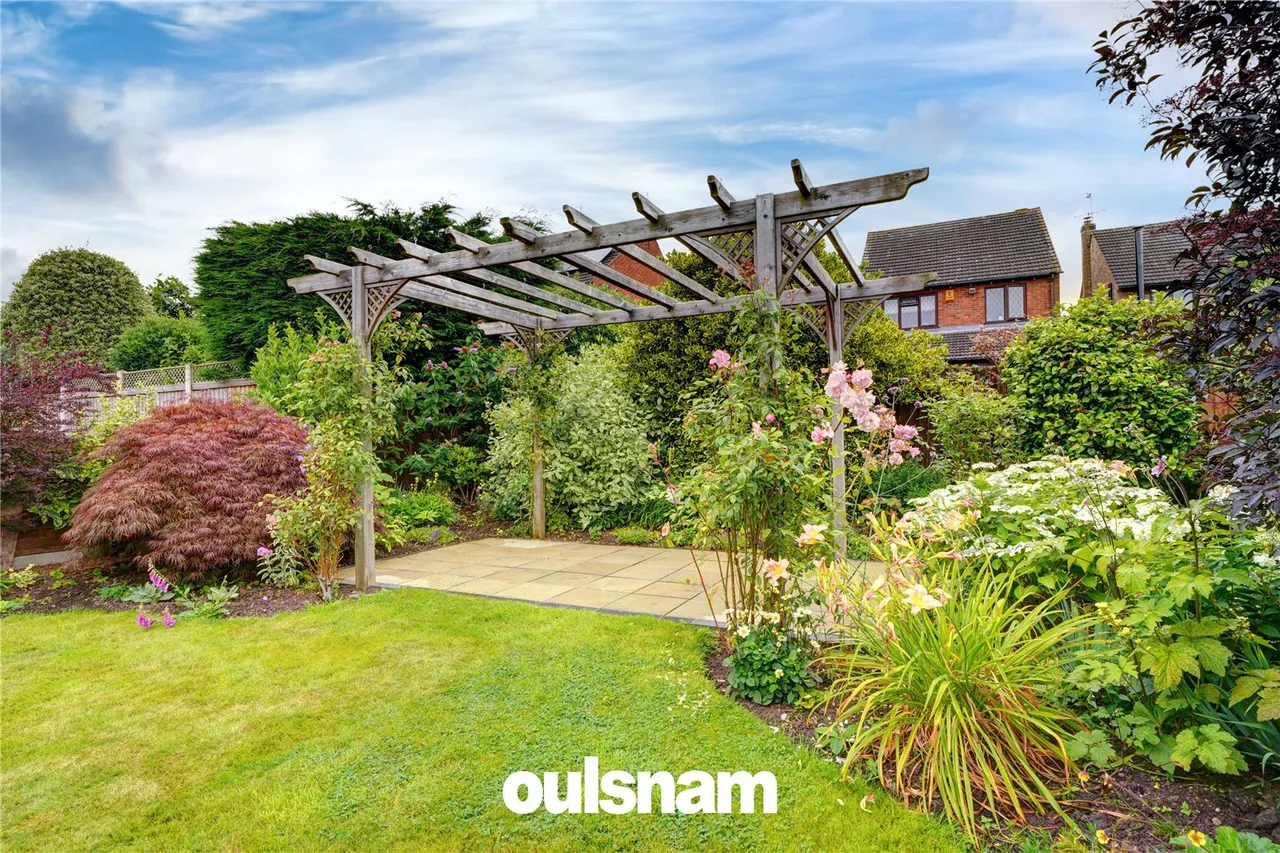Charlecot Road, Droitwich, Worcestershire, WR9 7RP, photo 19
