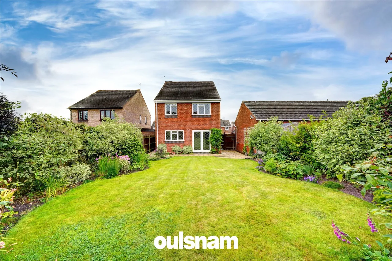 Charlecot Road, Droitwich, Worcestershire, WR9 7RP, photo 13