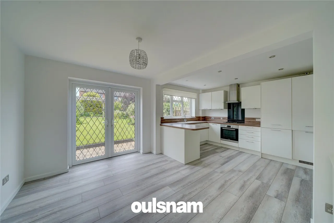Charlecot Road, Droitwich, Worcestershire, WR9 7RP, photo 2