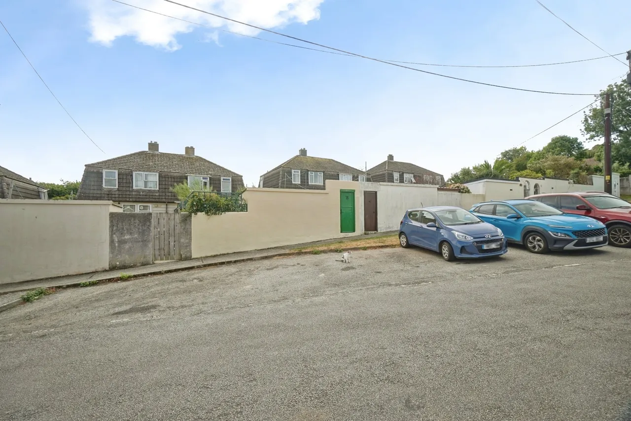 Elizabeth Road, St. Austell, PL25, photo 14