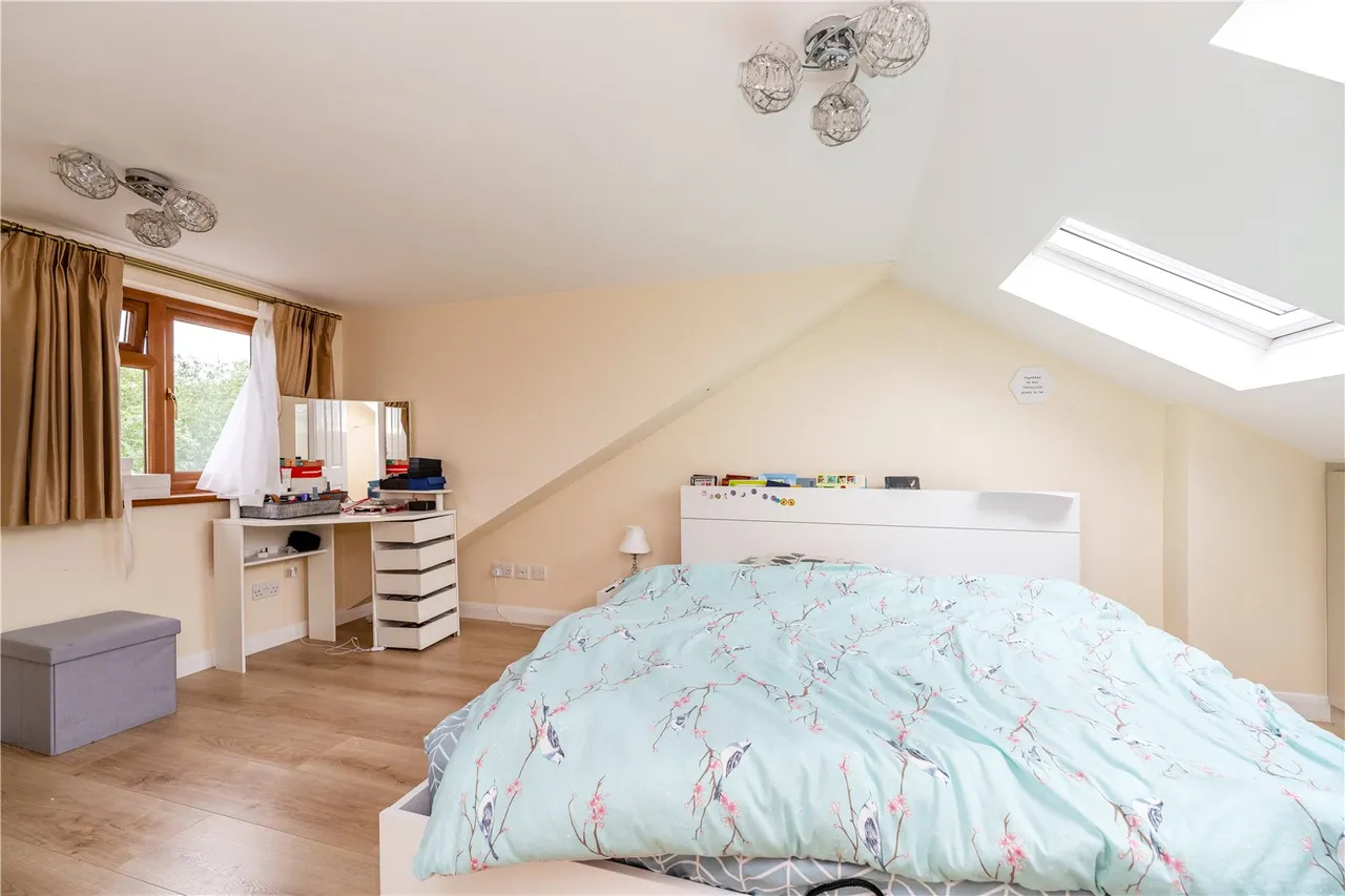 Wordsworth Road, Hampton, TW12 1ES, photo 13