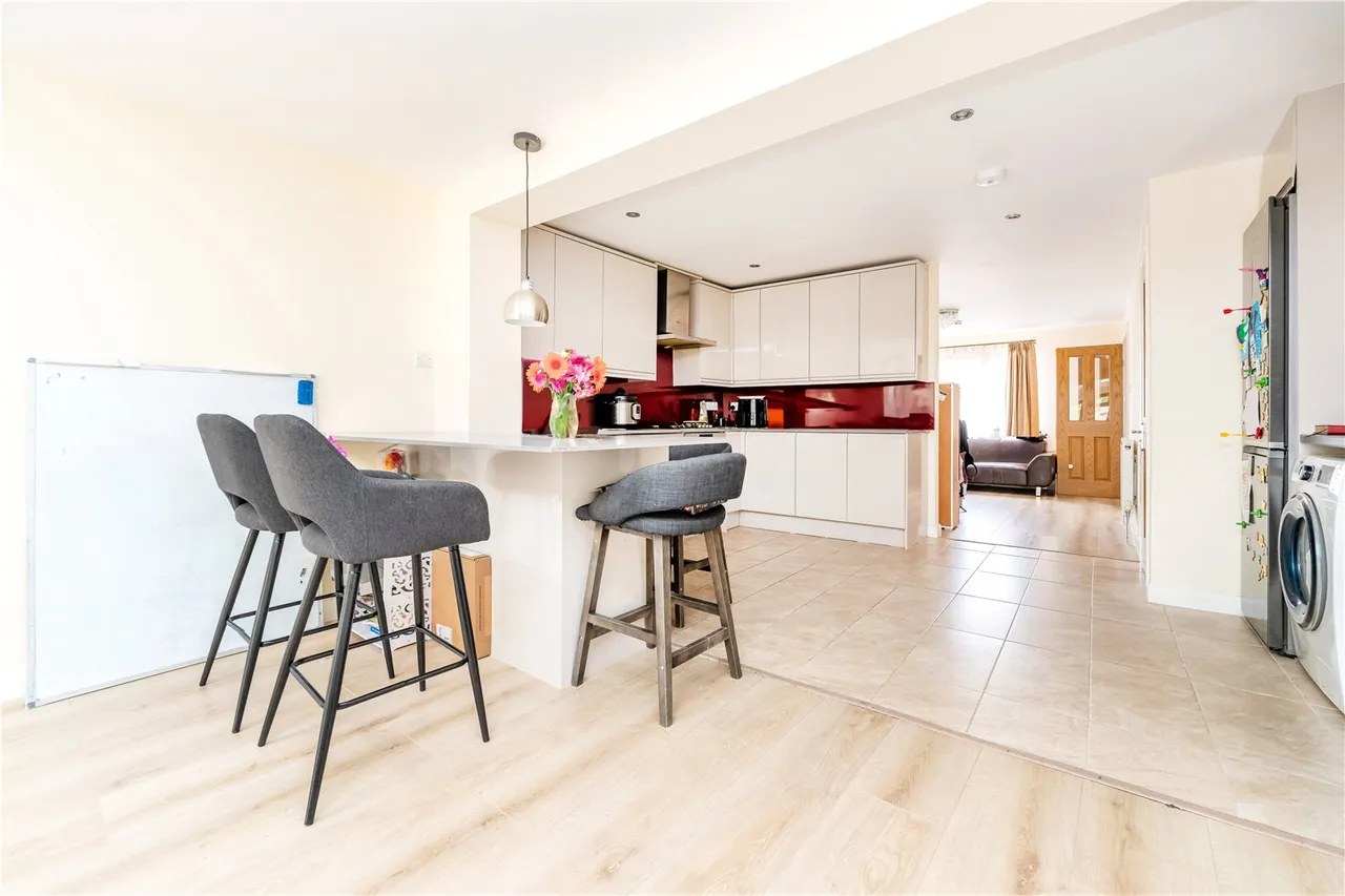 Wordsworth Road, Hampton, TW12 1ES, photo 6