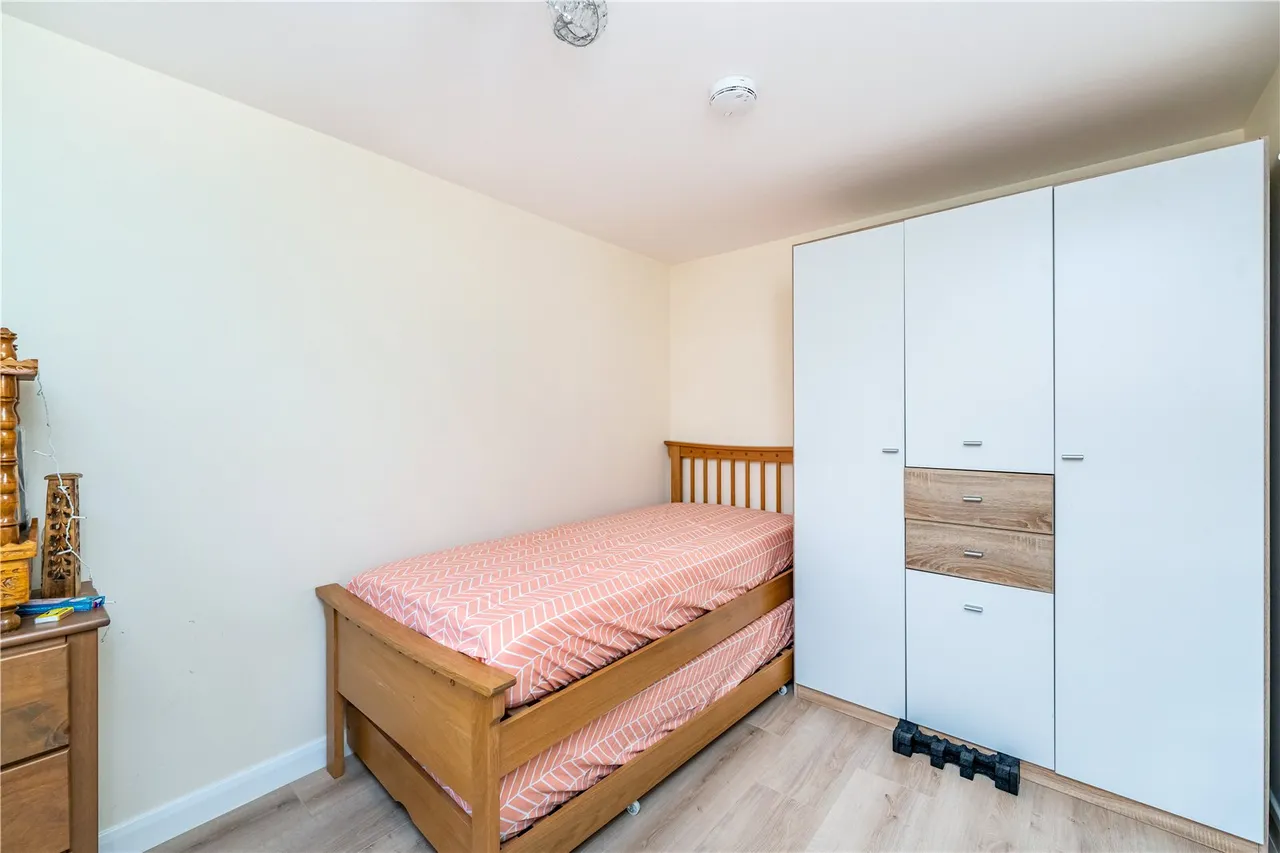 Wordsworth Road, Hampton, TW12 1ES, photo 9