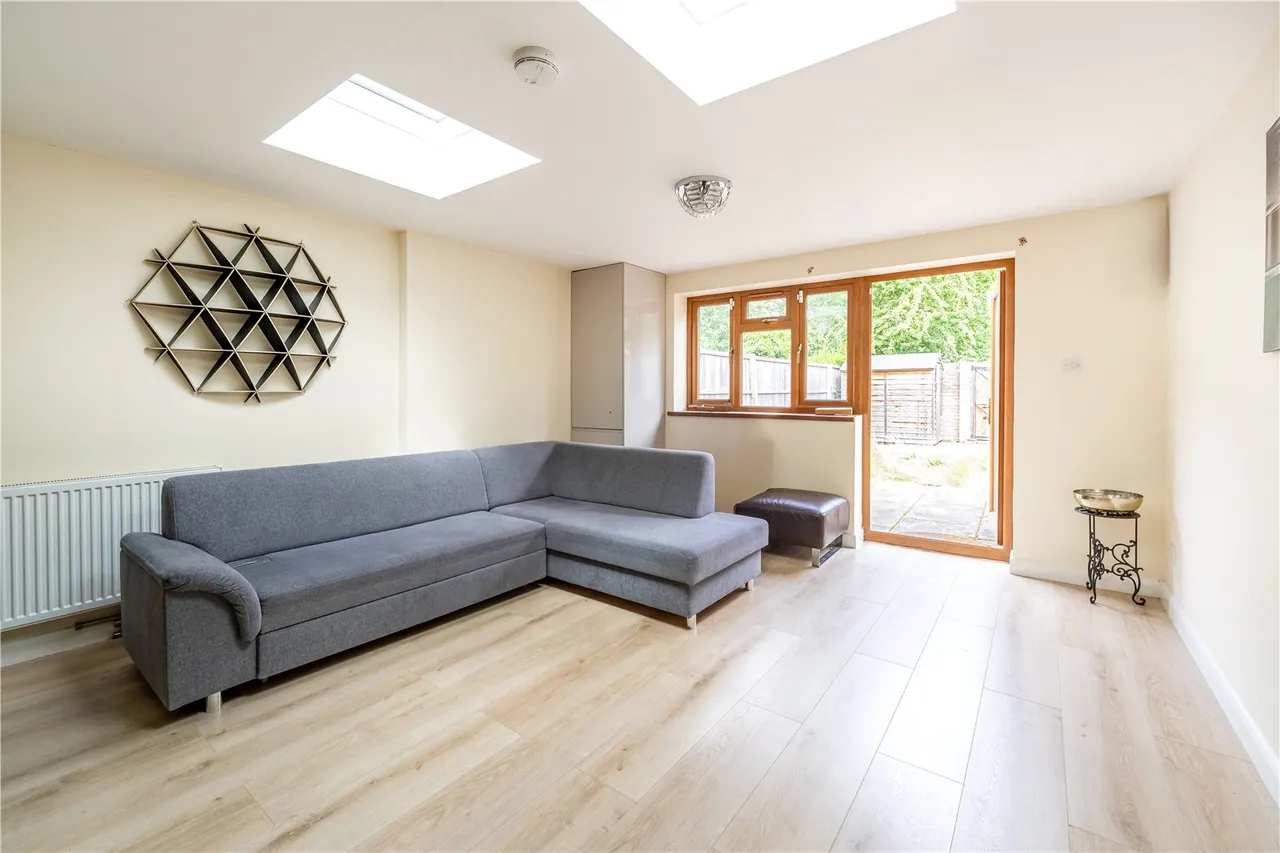 Wordsworth Road, Hampton, TW12 1ES, photo 7