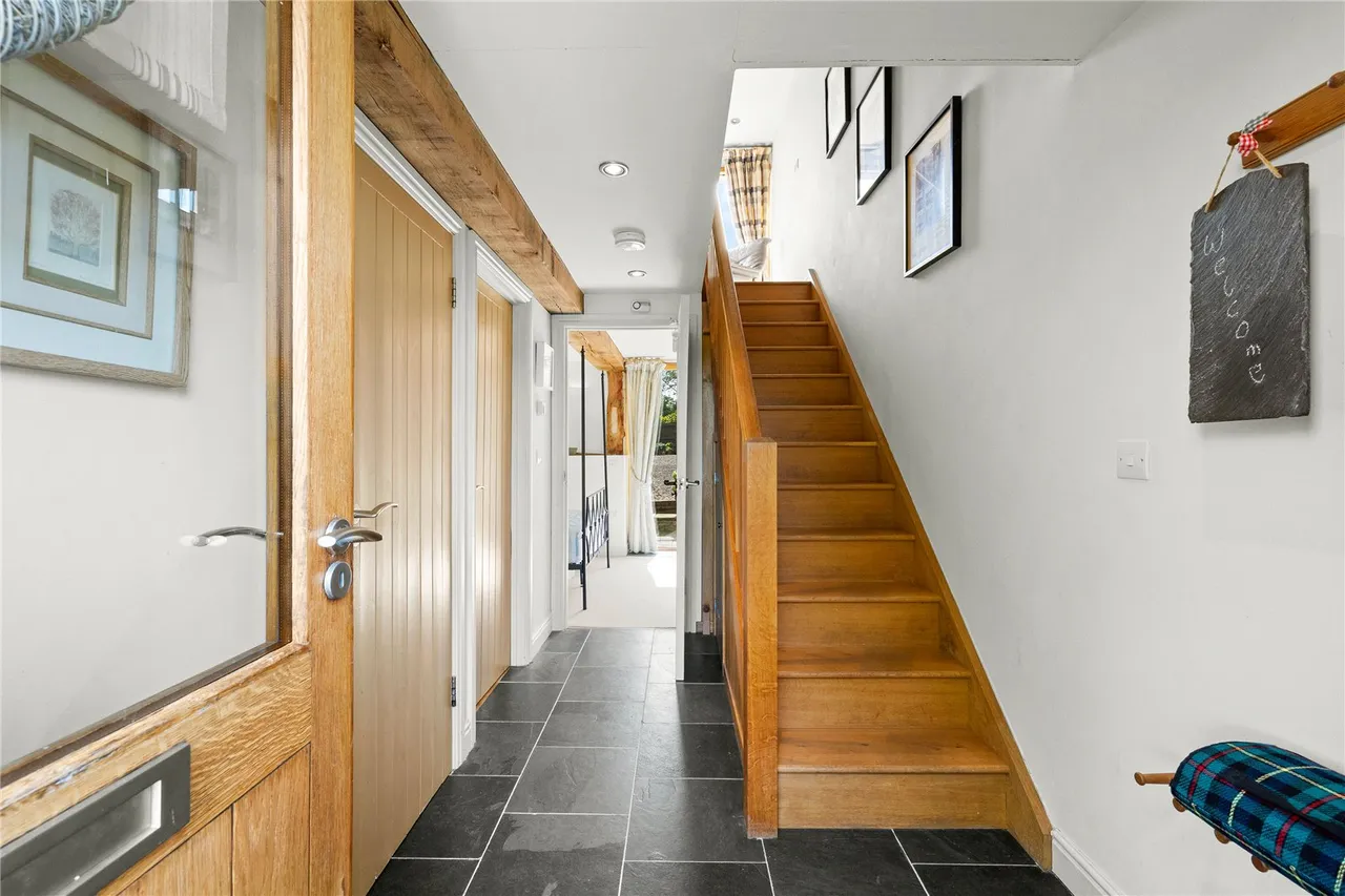 A semi-detached two bedroom bespoke barn conversion with character and charm in a quiet courtyard setting close to open, photo 13