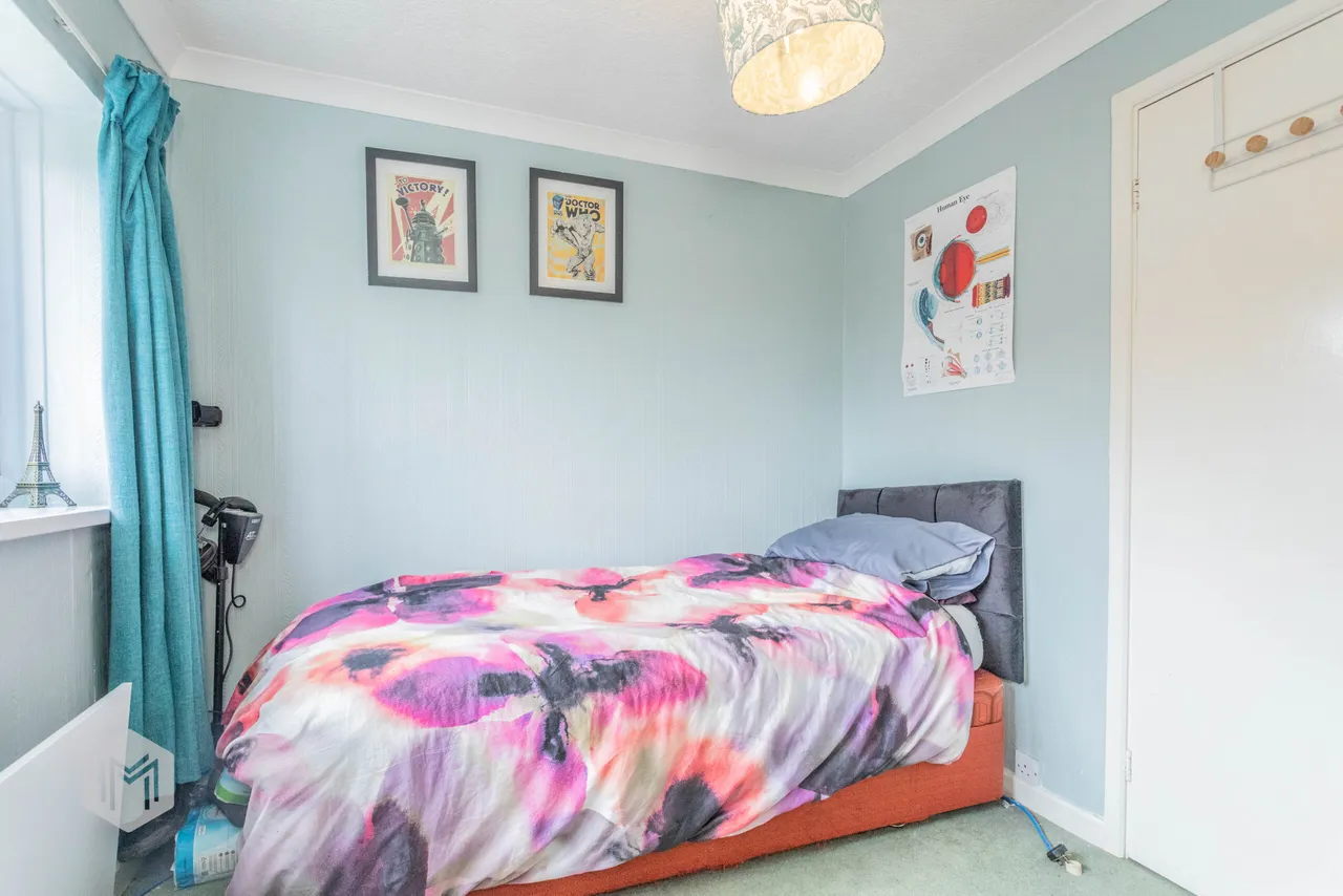Radcliffe Avenue, Culcheth, Warrington, WA3 4NL, photo 12