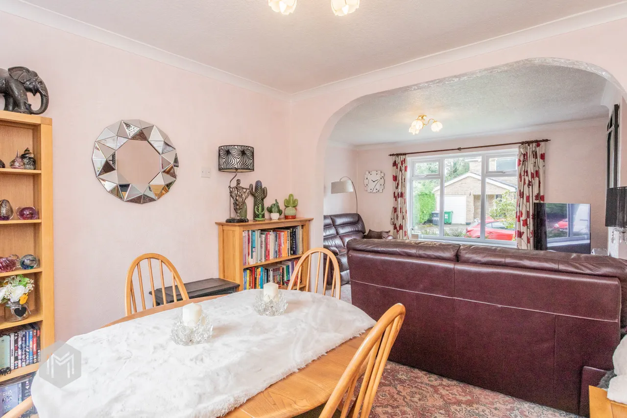 Radcliffe Avenue, Culcheth, Warrington, WA3 4NL, photo 5