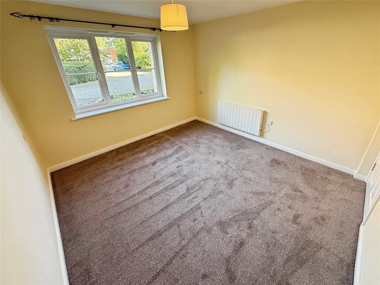 Town Lands Close, Wombwell, S73, photo 6