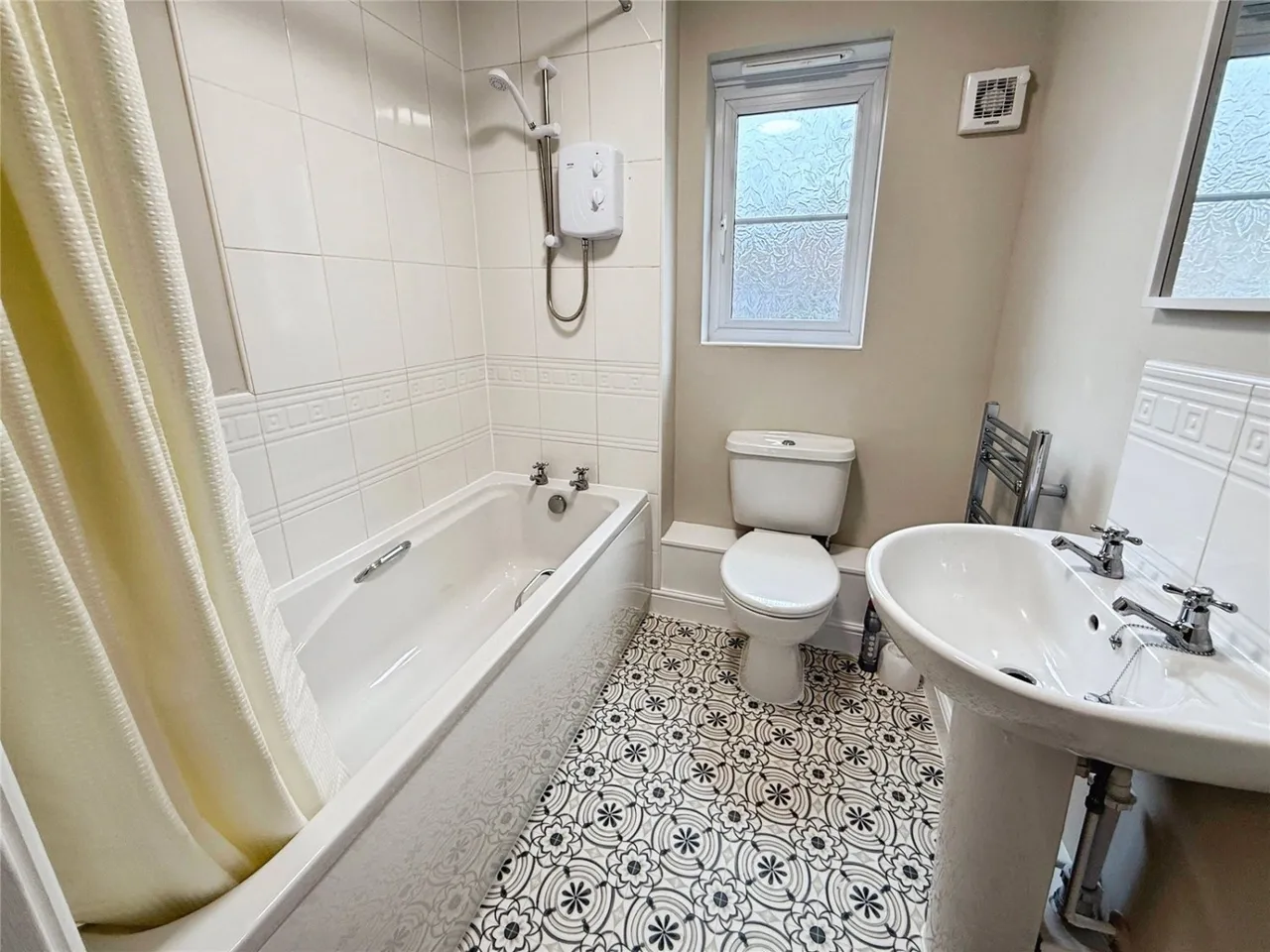 Town Lands Close, Wombwell, S73, photo 7