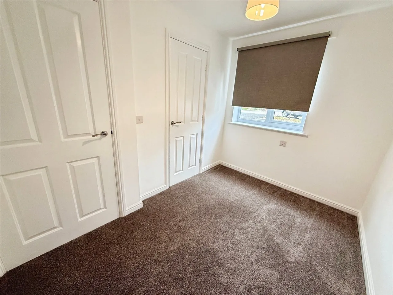 Town Lands Close, Wombwell, S73, photo 8