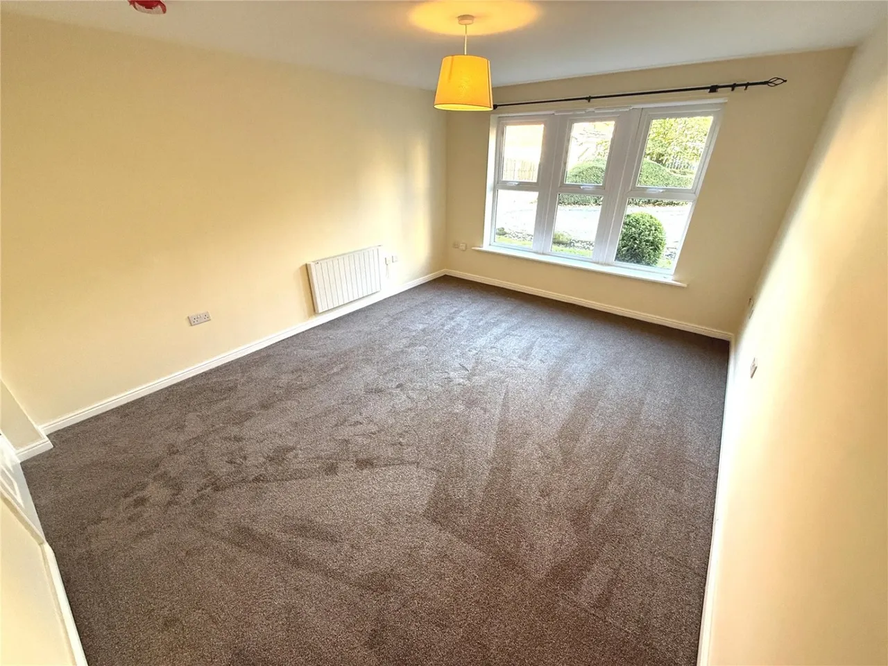 Town Lands Close, Wombwell, S73, photo 4