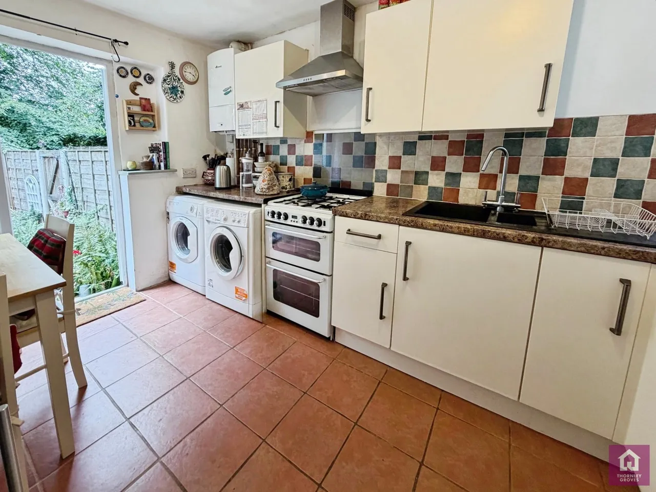 Chiltern Gardens, Sale, M33, photo 4