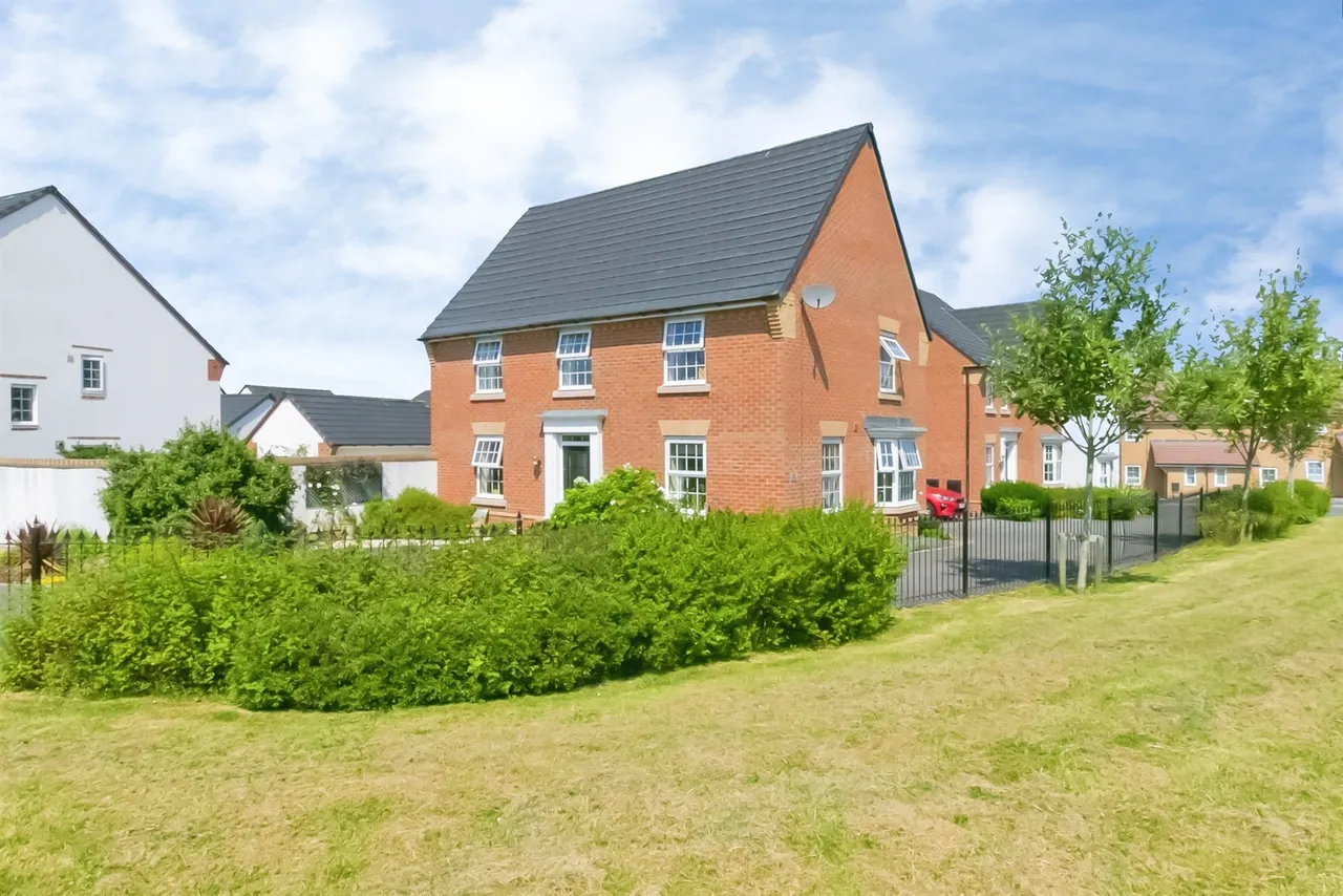 St. James Road, Cowbridge, CF71, photo 18