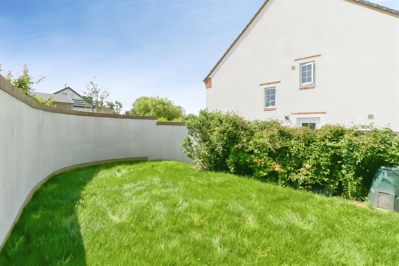 St. James Road, Cowbridge, CF71, photo 20