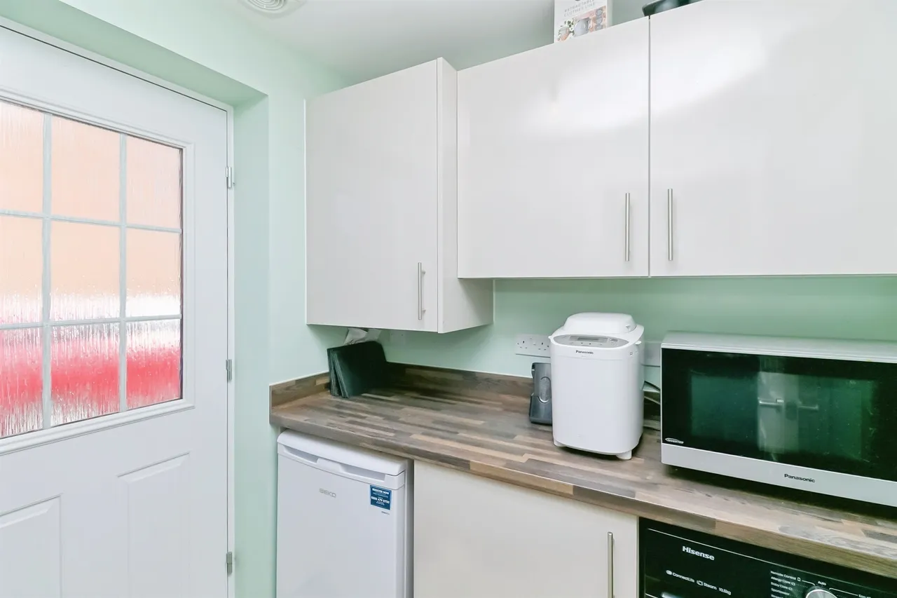 St. James Road, Cowbridge, CF71, photo 9