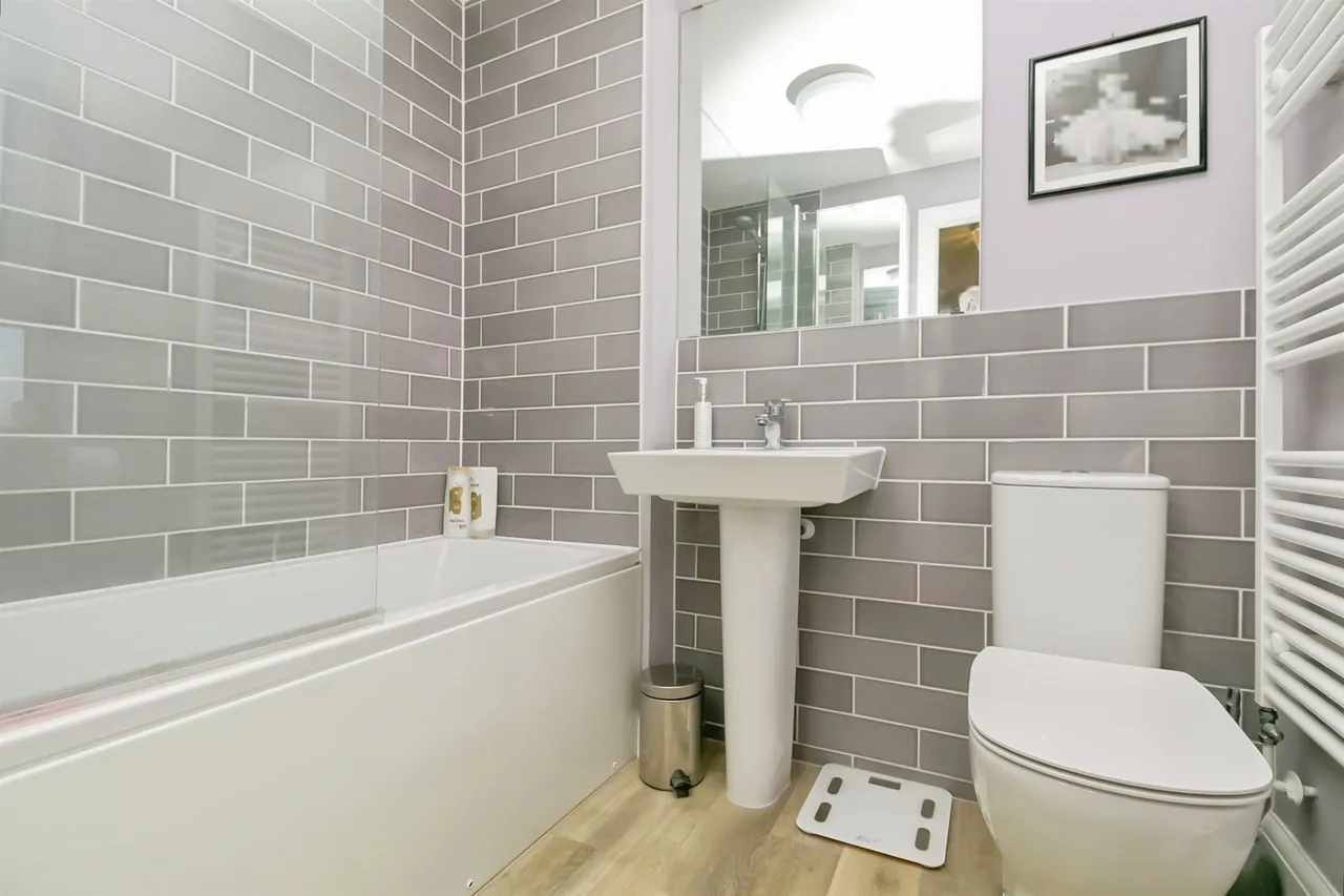 St. James Road, Cowbridge, CF71, photo 6
