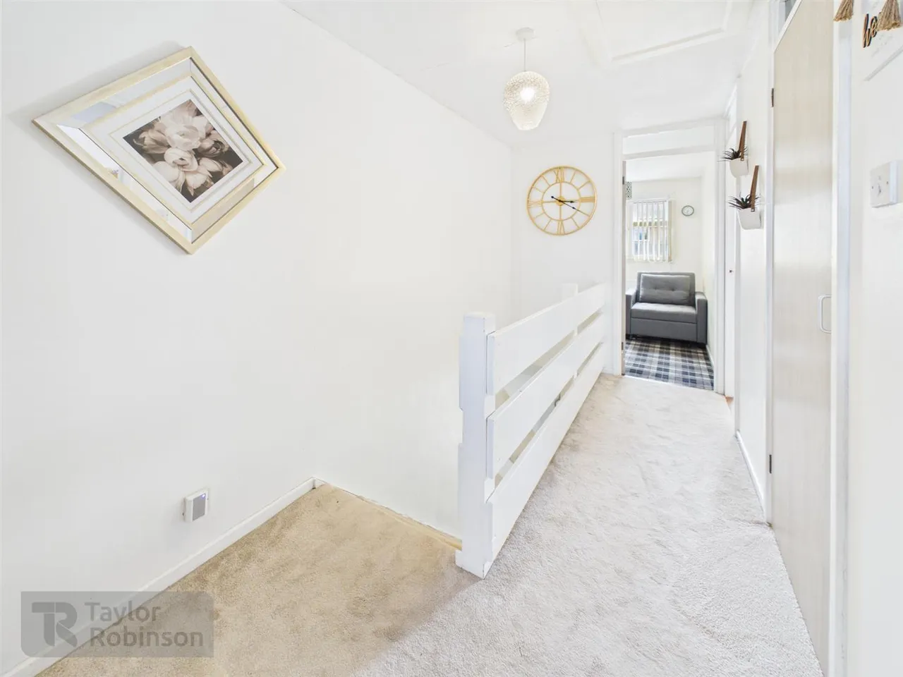 Beaumont Close, Ifield, RH11, photo 9
