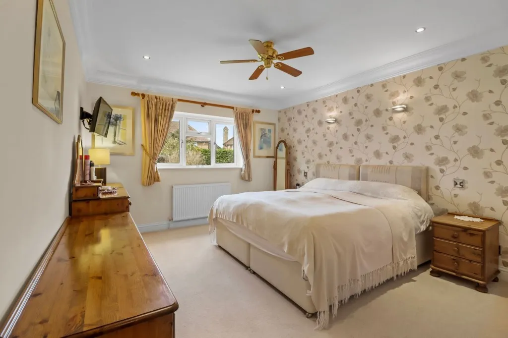 Winceby Close, Bexhill on Sea, photo 4