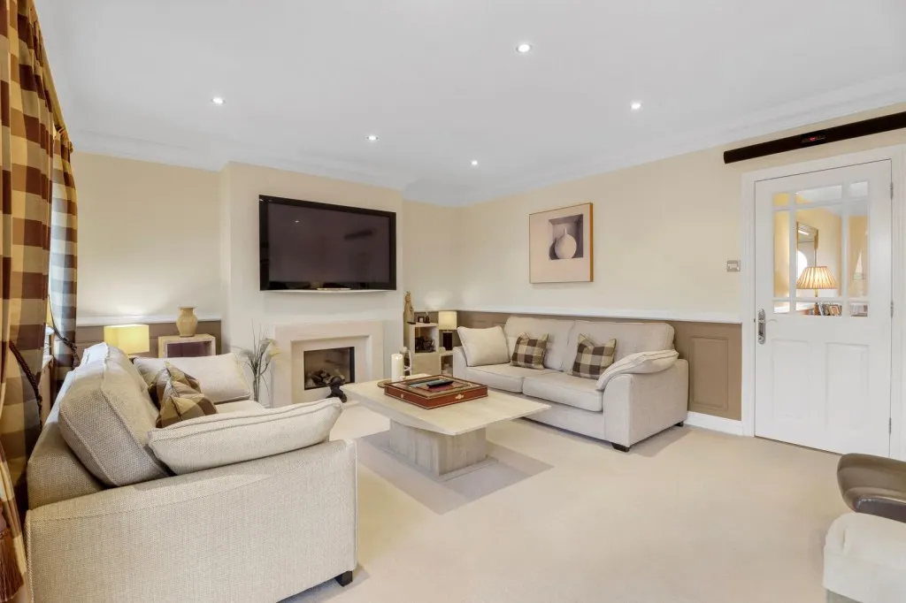 Winceby Close, Bexhill on Sea, photo 2