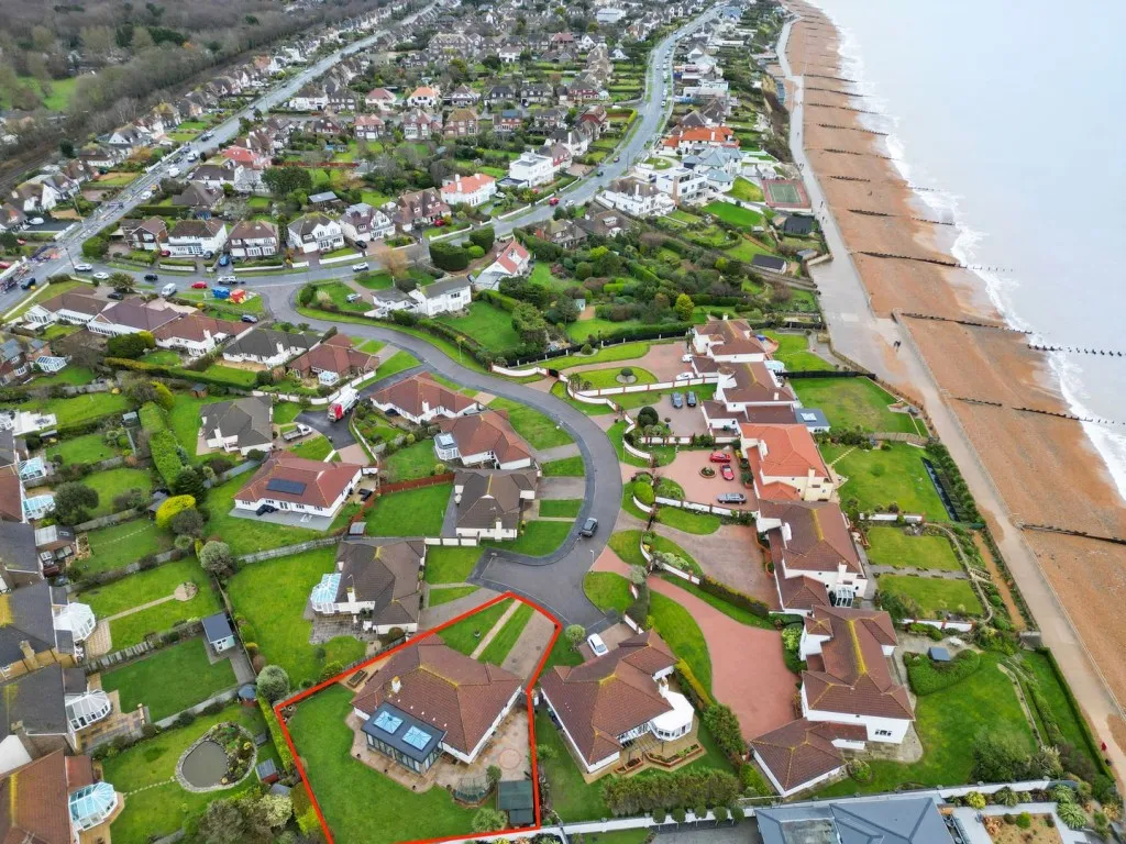 Winceby Close, Bexhill on Sea, photo 30
