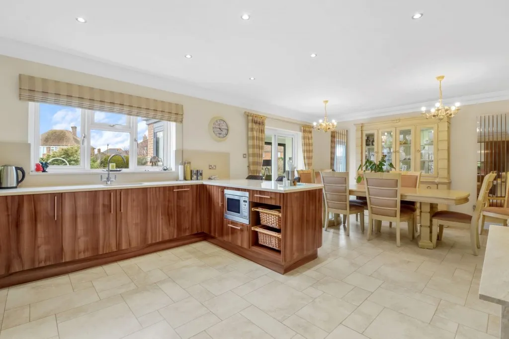 Winceby Close, Bexhill on Sea, photo 12