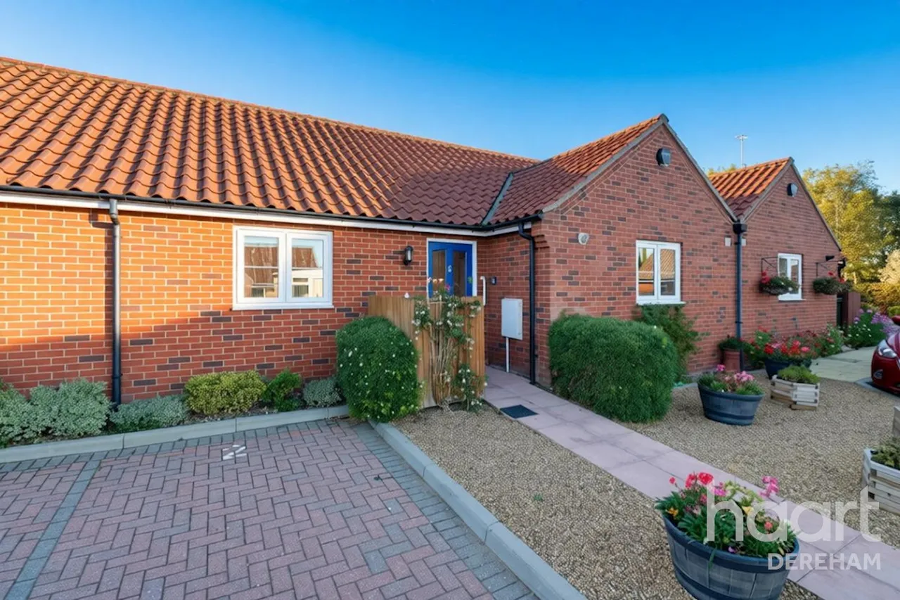2 bed house for sale, Magnolia Mews, Dereham, NR20