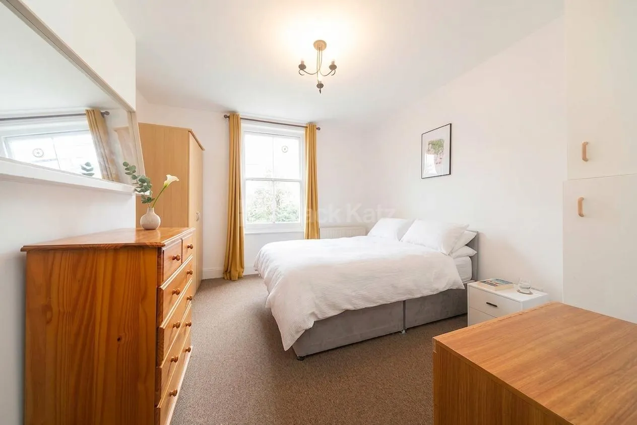 Mackeson Road, London, NW3, photo 11