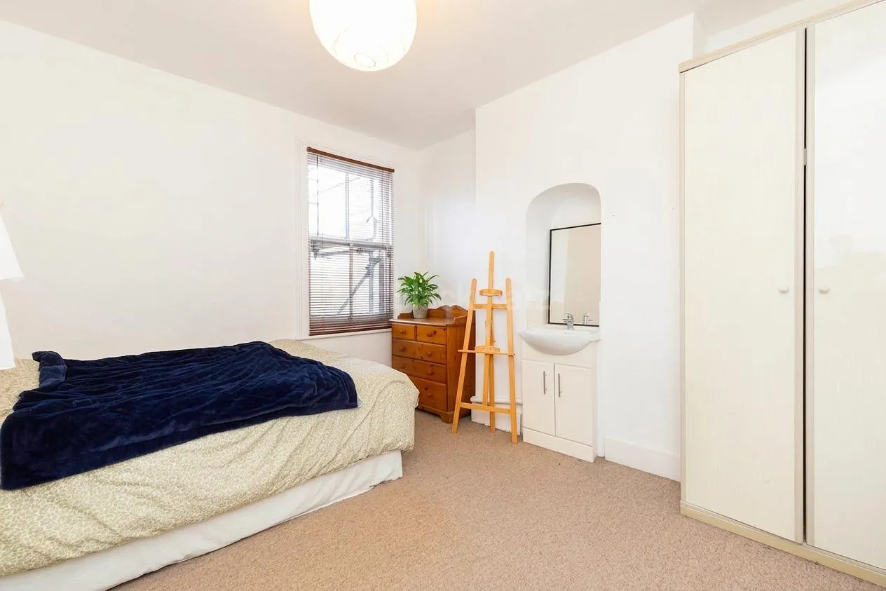 Mackeson Road, London, NW3, photo 15