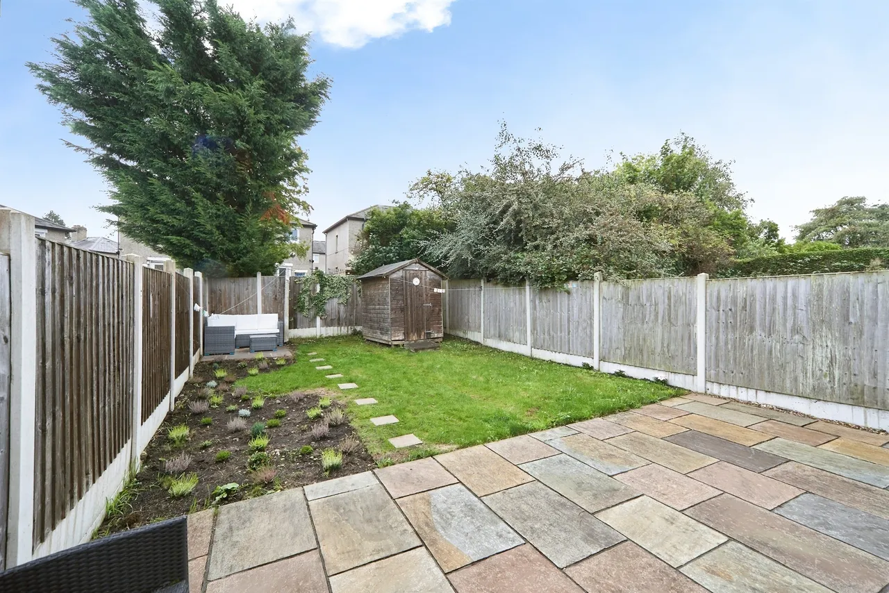 Cliffe Lane West, Baildon, BD17, photo 16