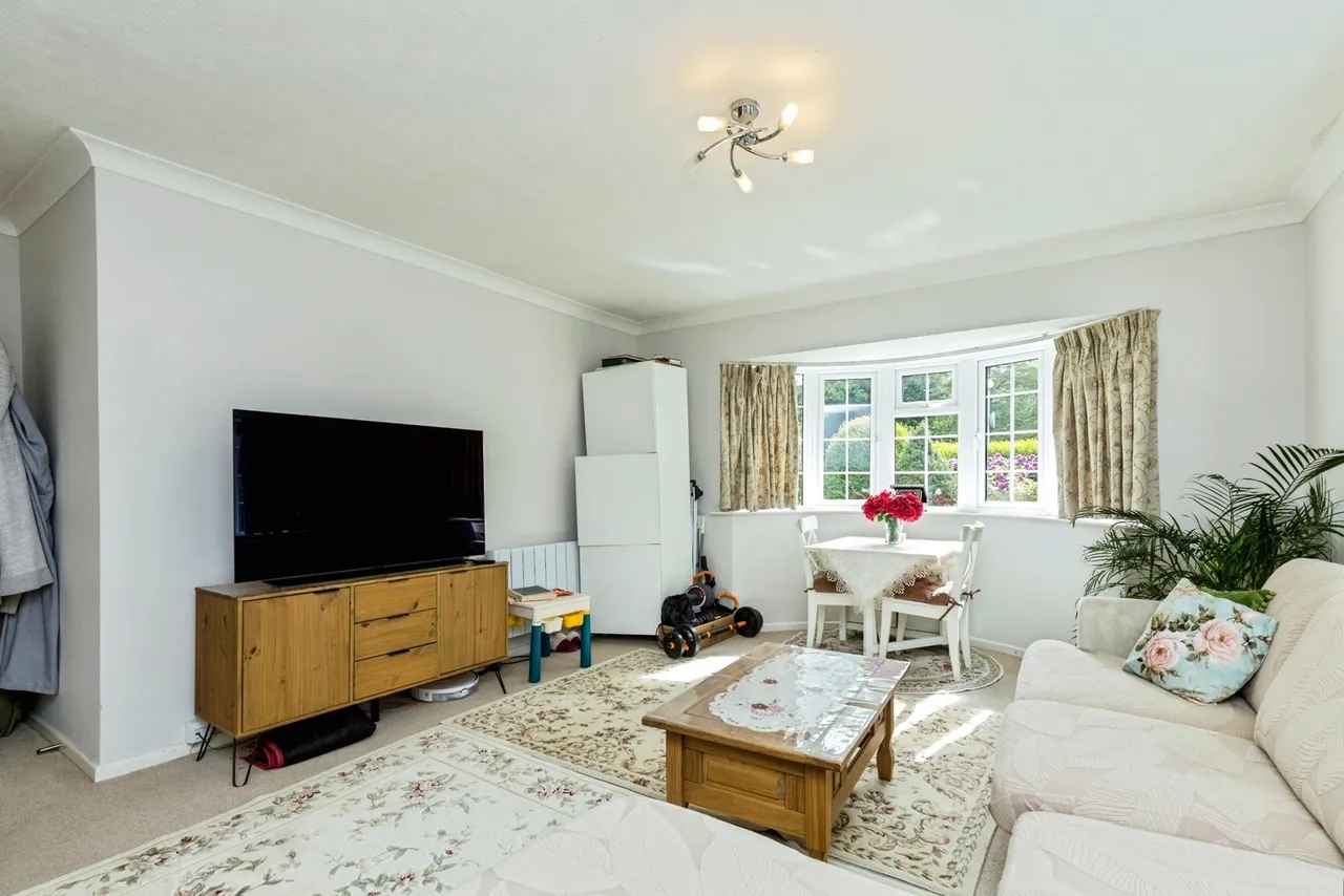 Rushams Road, Horsham, RH12, photo 9