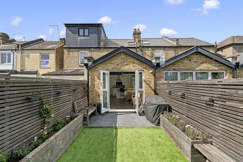 Castle Road, Isleworth, photo 5
