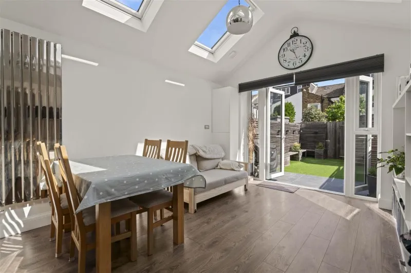 Castle Road, Isleworth, photo 14
