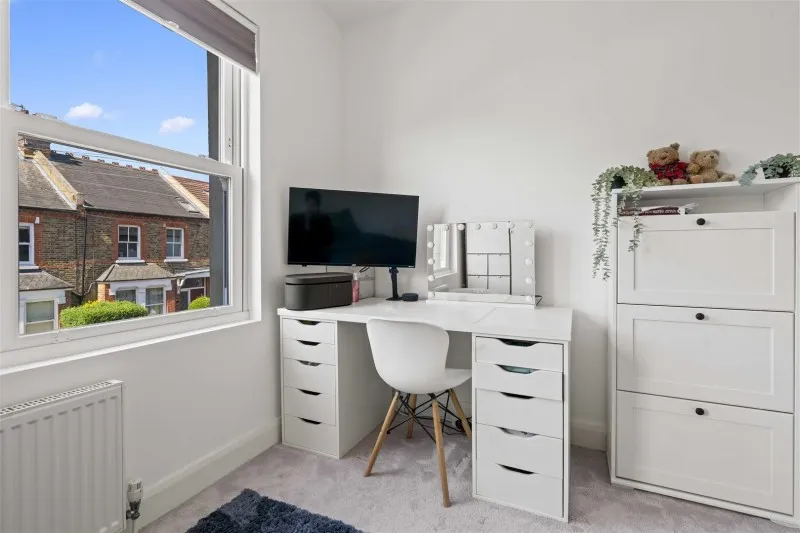 Castle Road, Isleworth, photo 19