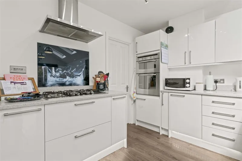 Castle Road, Isleworth, photo 12