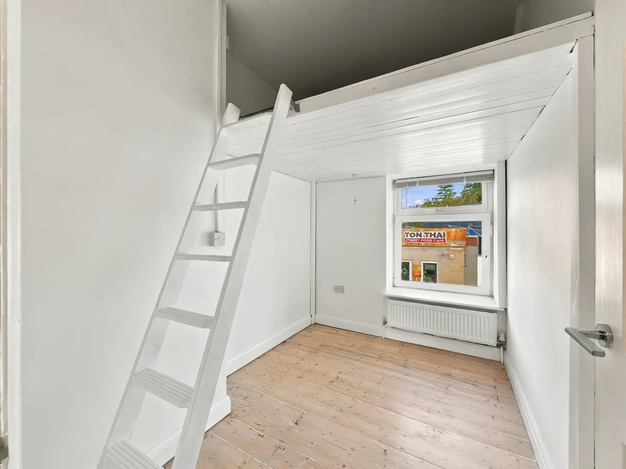 Merthyr Road, Tongwynlais, photo 14